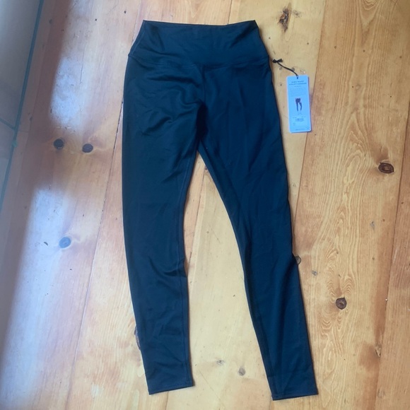 ALO Yoga Pants - ALO Yoga High-Waist Airlift Legging